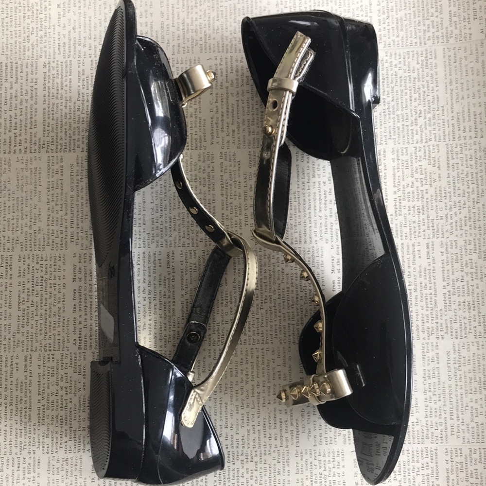 Stuart Weitzman black sandals flats